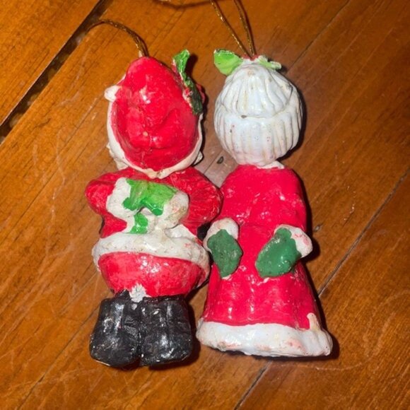 Vintage Santa and Mrs Claus Kissing Christmas Tree Ornaments Decorations - Picture 4 of 8